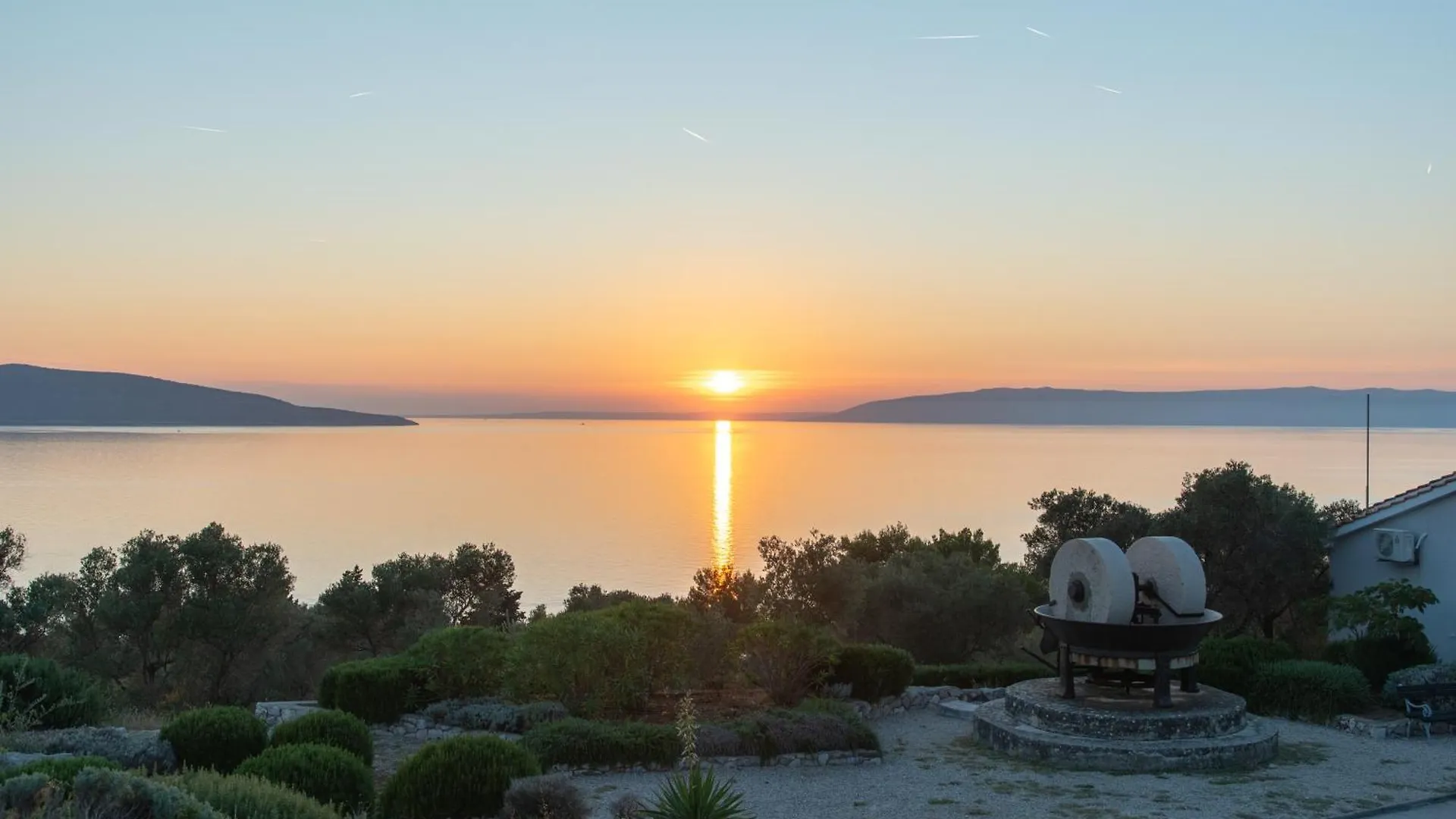 Apartman Julija, Stara Gavza Cres 0*,  Croatia